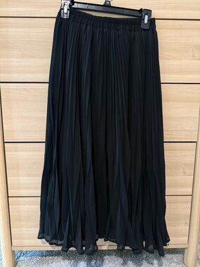a new day Black Pleated Maxi Skirt